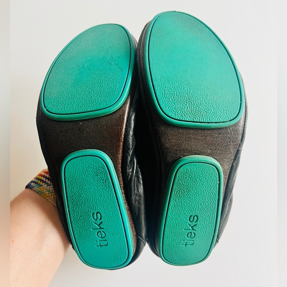 Tieks by Gavrielli Matte Black Flats 6 - Picture 5 of 6